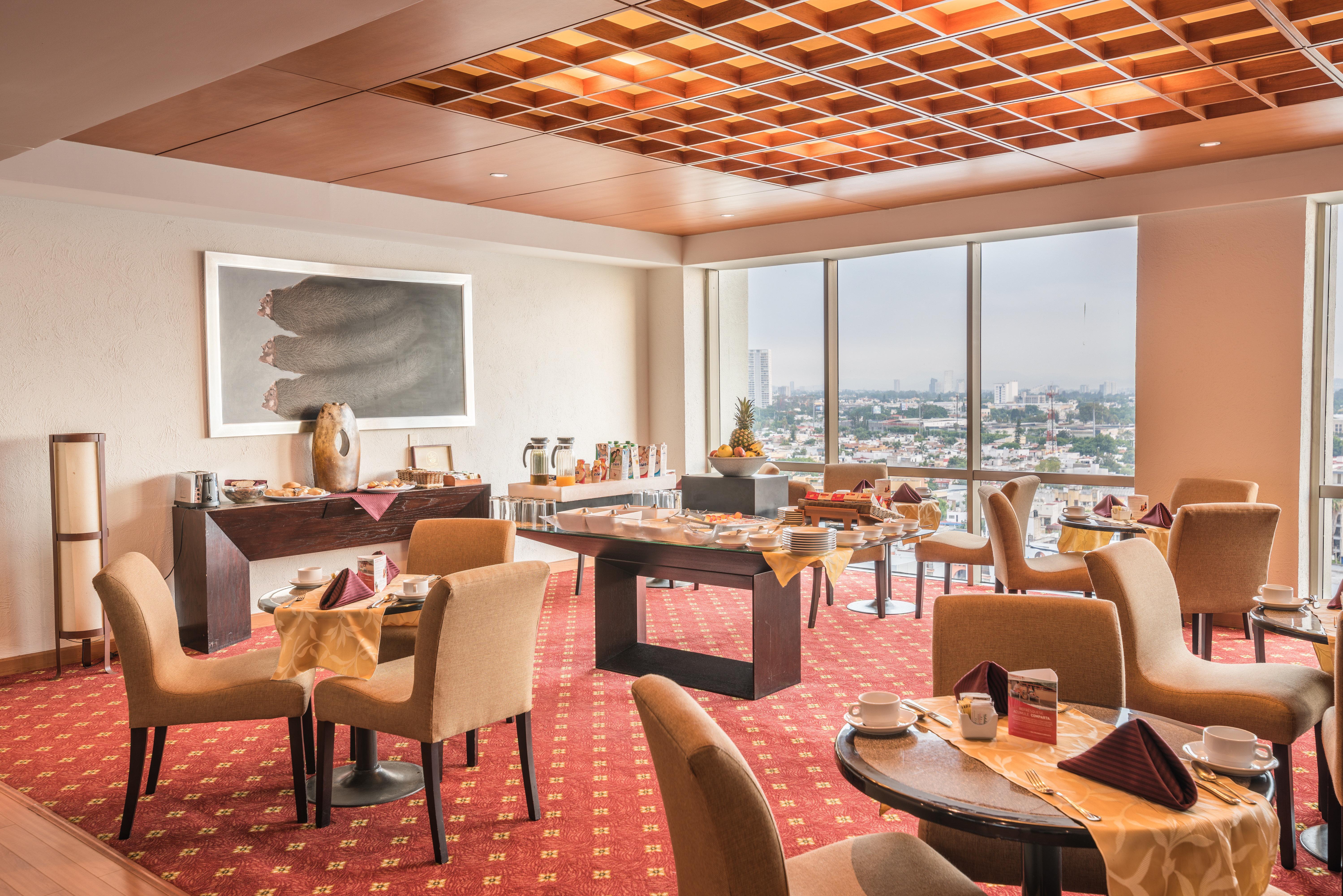 Holiday Inn Guadalajara Select By Ihg Exterior photo