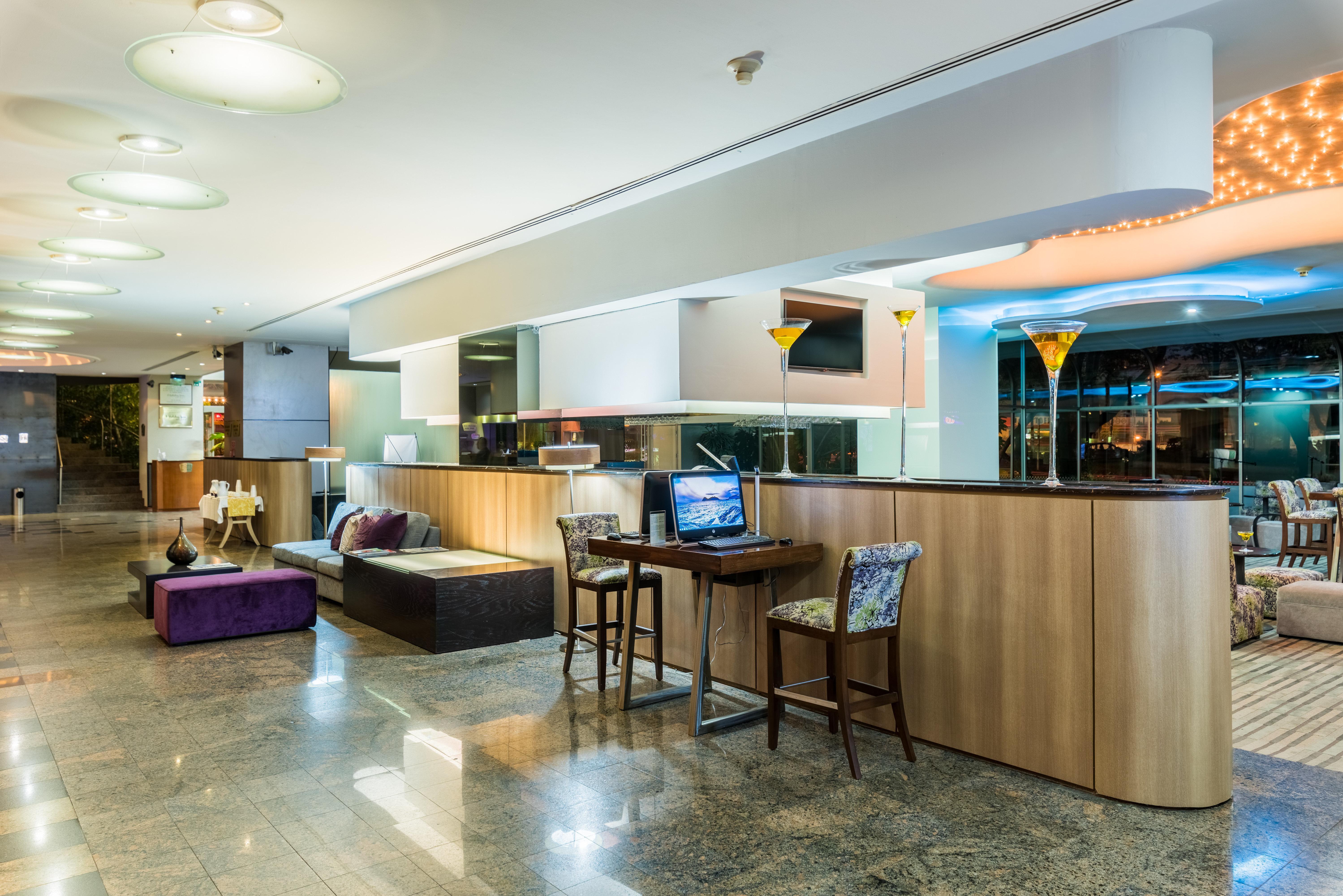 Holiday Inn Guadalajara Select By Ihg Exterior photo