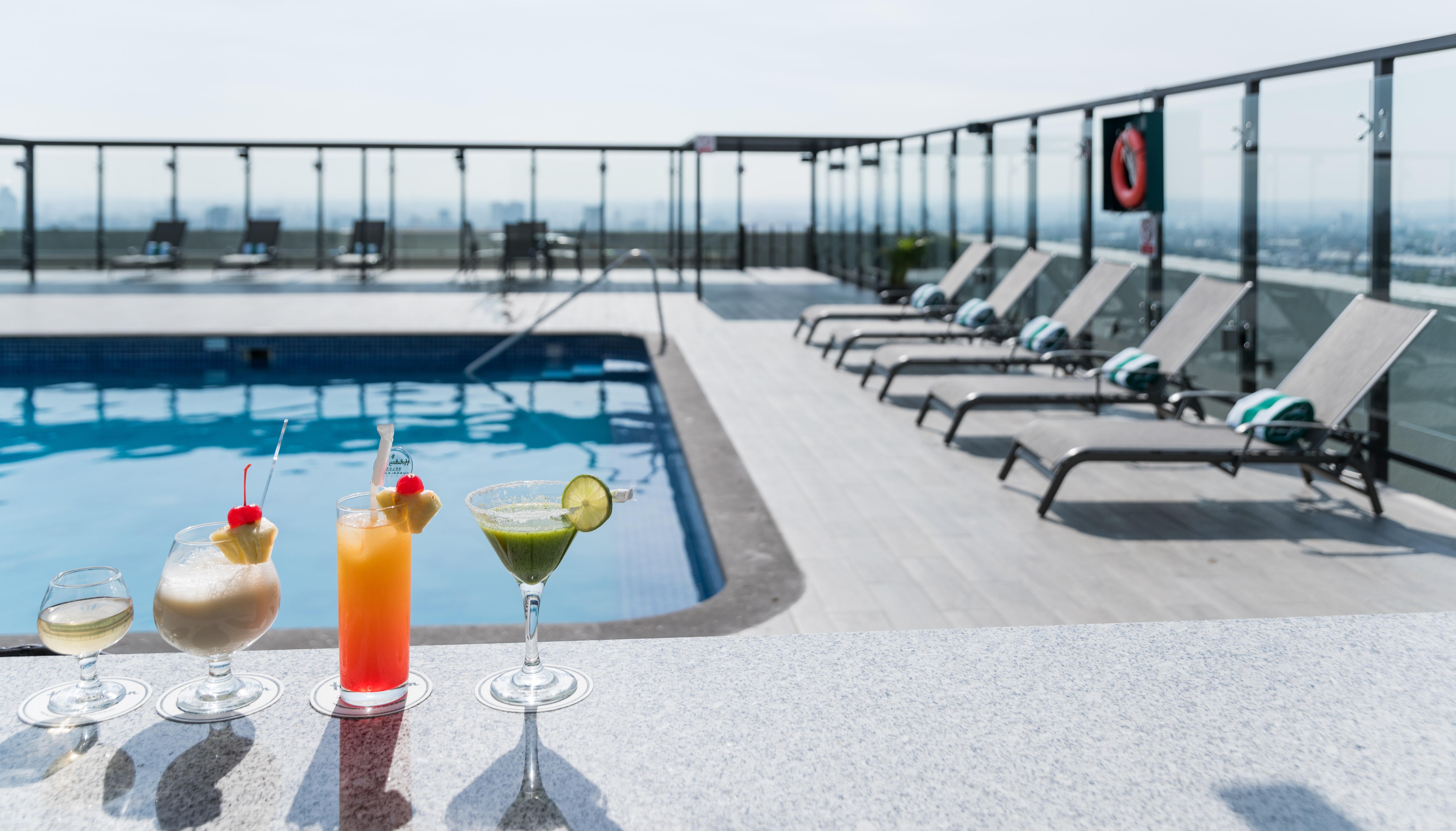 Holiday Inn Guadalajara Select By Ihg Exterior photo