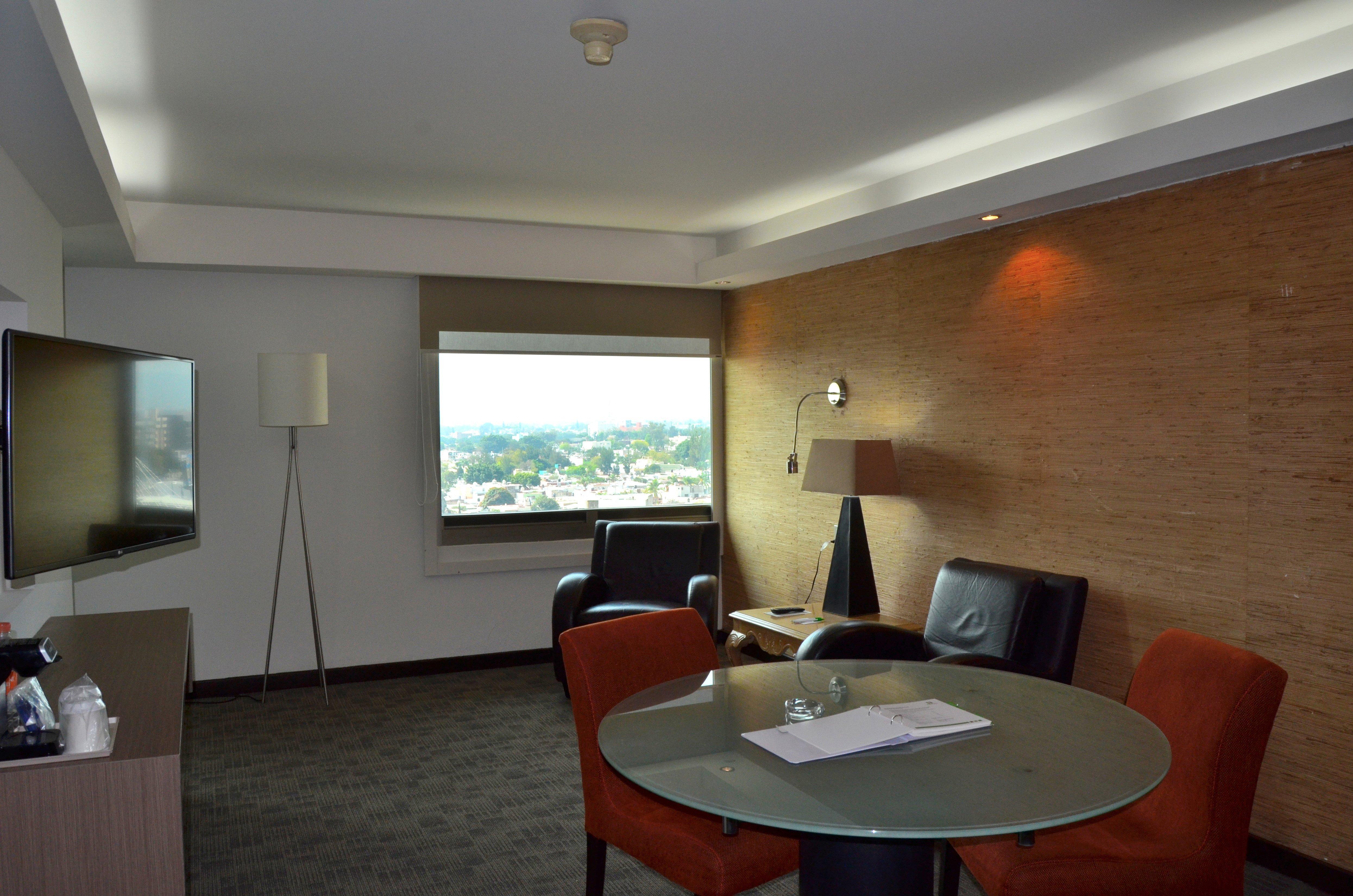 Holiday Inn Guadalajara Select By Ihg Exterior photo