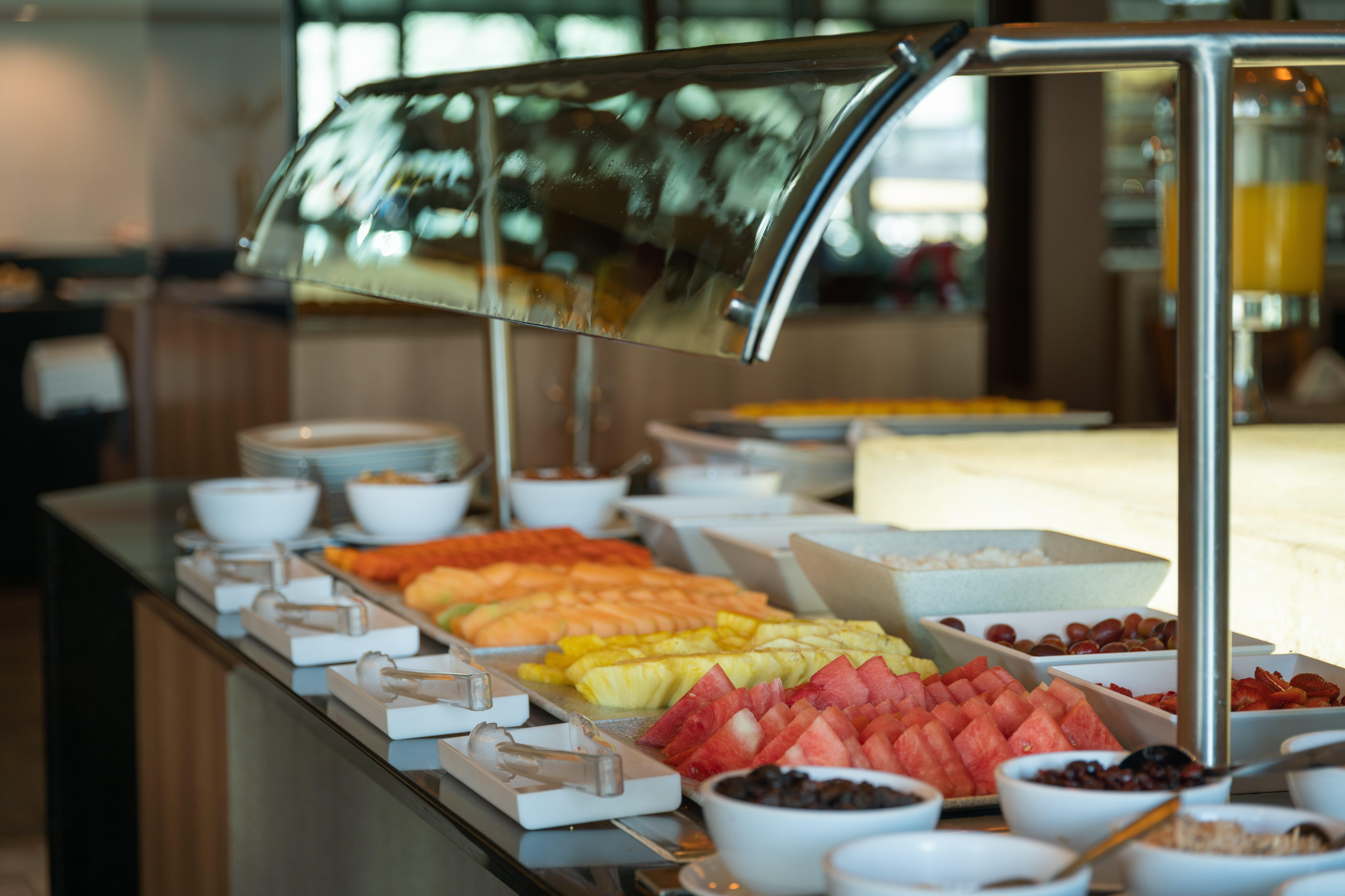 Holiday Inn Guadalajara Select By Ihg Exterior photo
